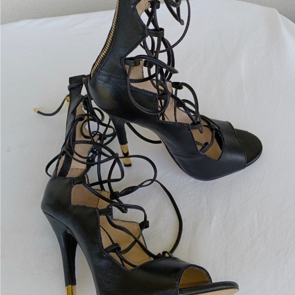 Neiman Marcus heels - Picture 4 of 5